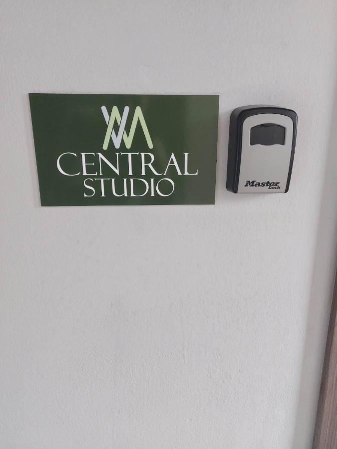 Vm Central Studio Iraklio Eksteriør billede